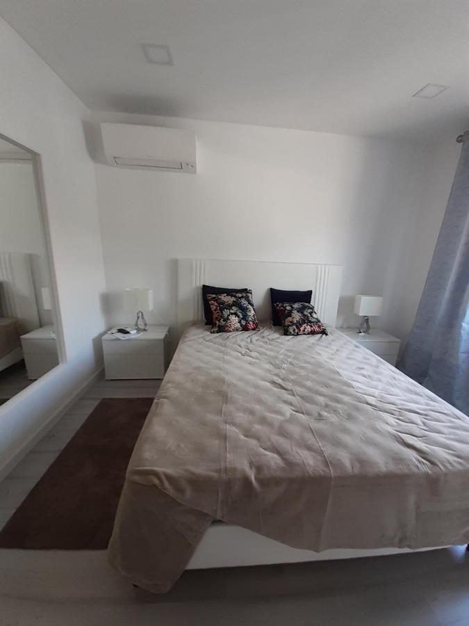 Lisbon Tagus River 2 Suites Private Pool D Almada Eksteriør bilde
