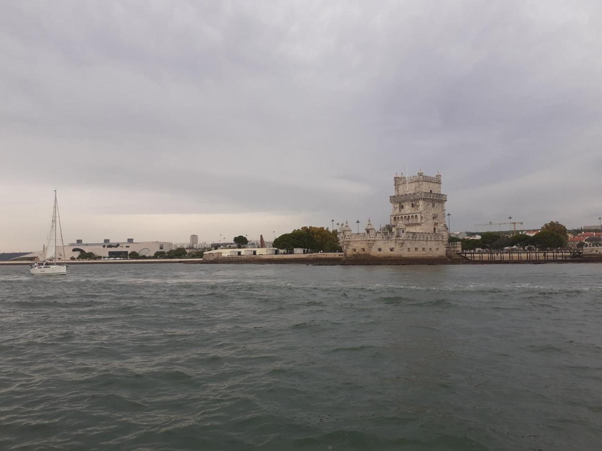 Lisbon Tagus River 2 Suites Private Pool D Almada Eksteriør bilde